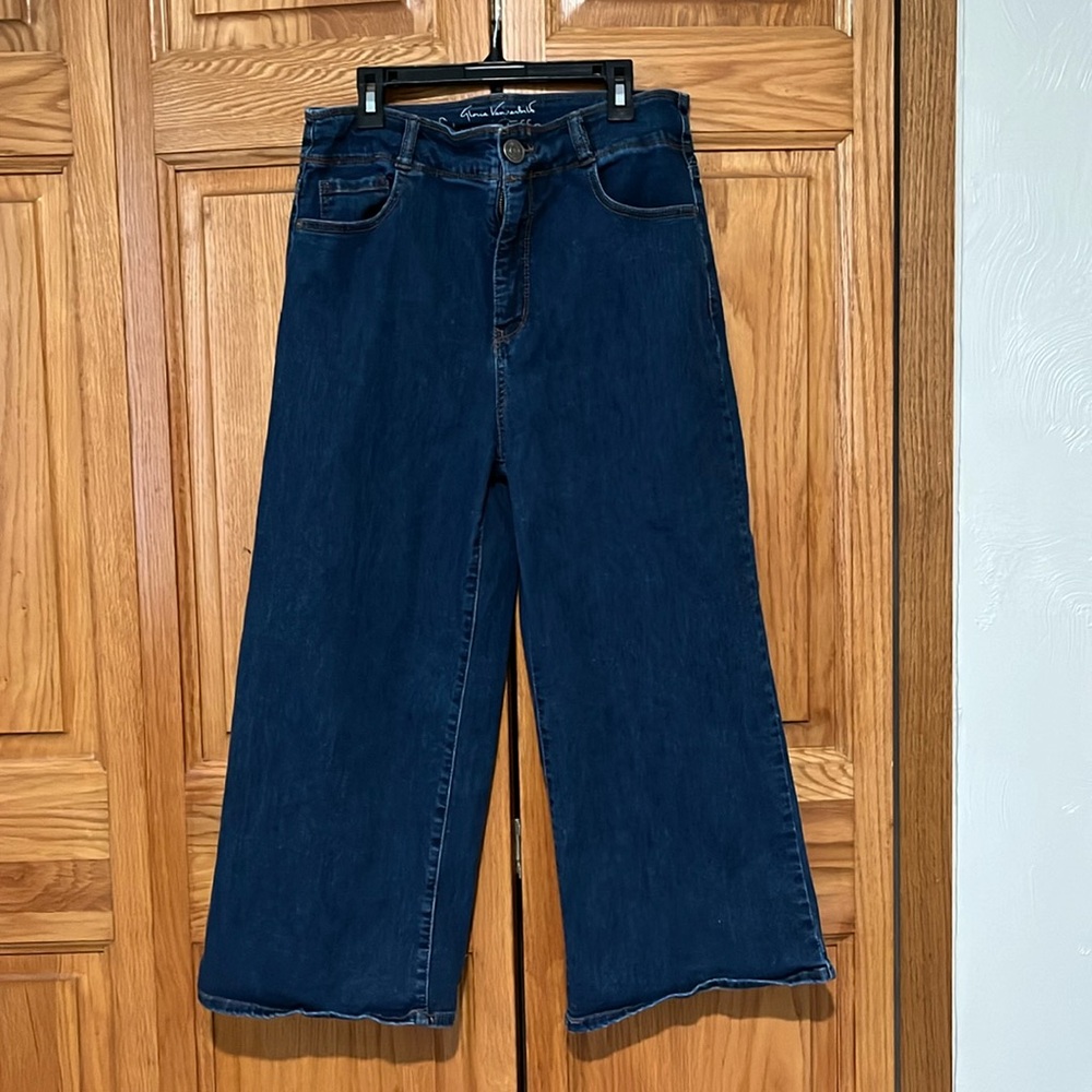 Gloria Vanderbilt wide leg crop jeans